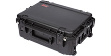Load image into Gallery viewer, SKB iSeries Injection-Molded 2U- 13&quot; Fly Rack with Wheels (3i-2215M82U)
